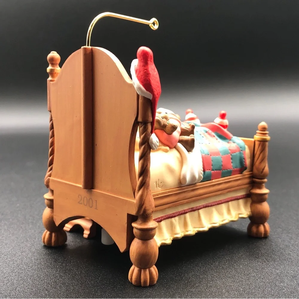 Hallmark Keepsake Ornament 2001 Snoozing Santa Vintage Handcrafted‎ NIB